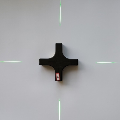 Retorno e substituição de punteiro de visão a laser de golfe para melhorar o treinamento de putting